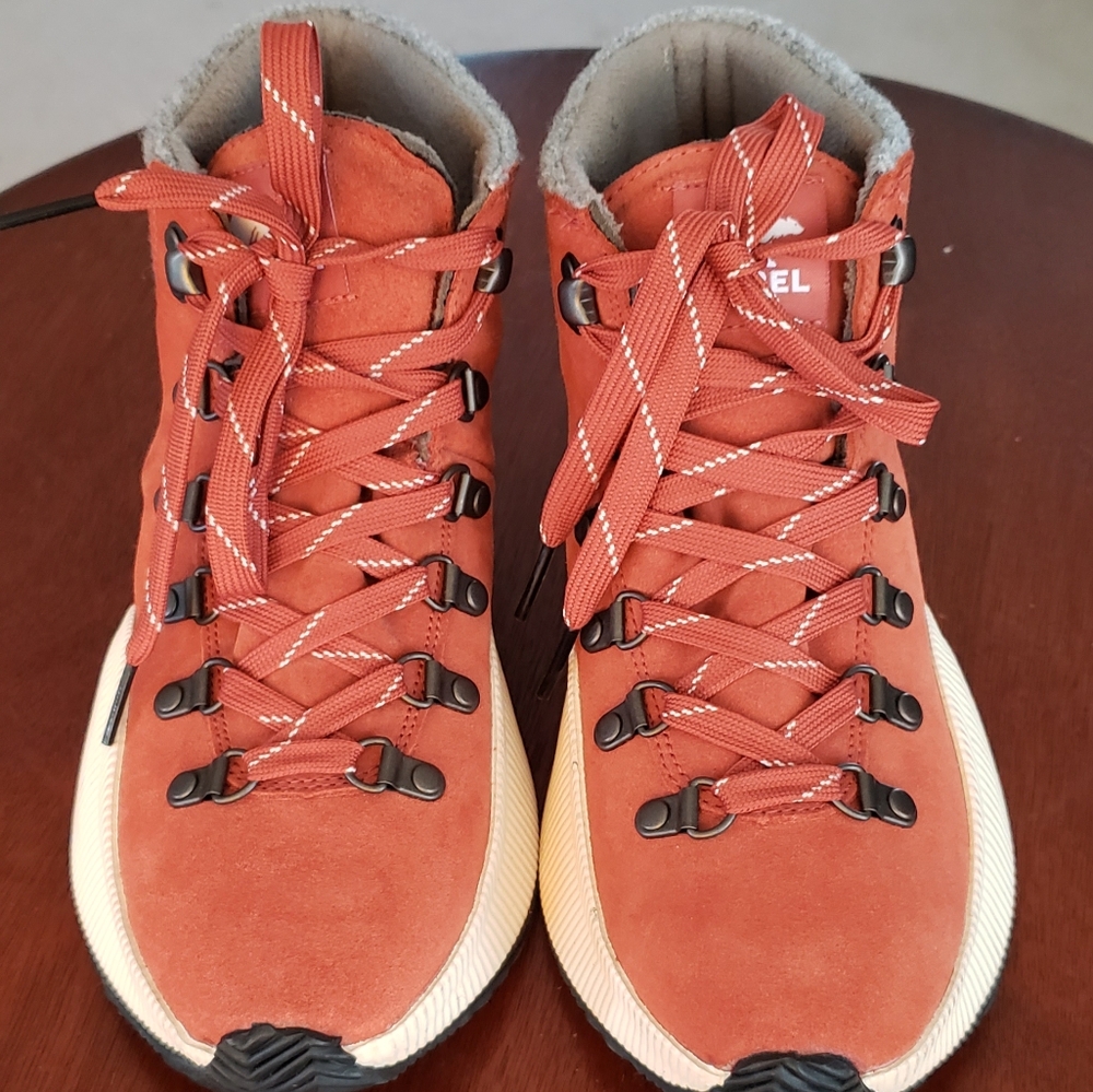Sorel natural rubber boots